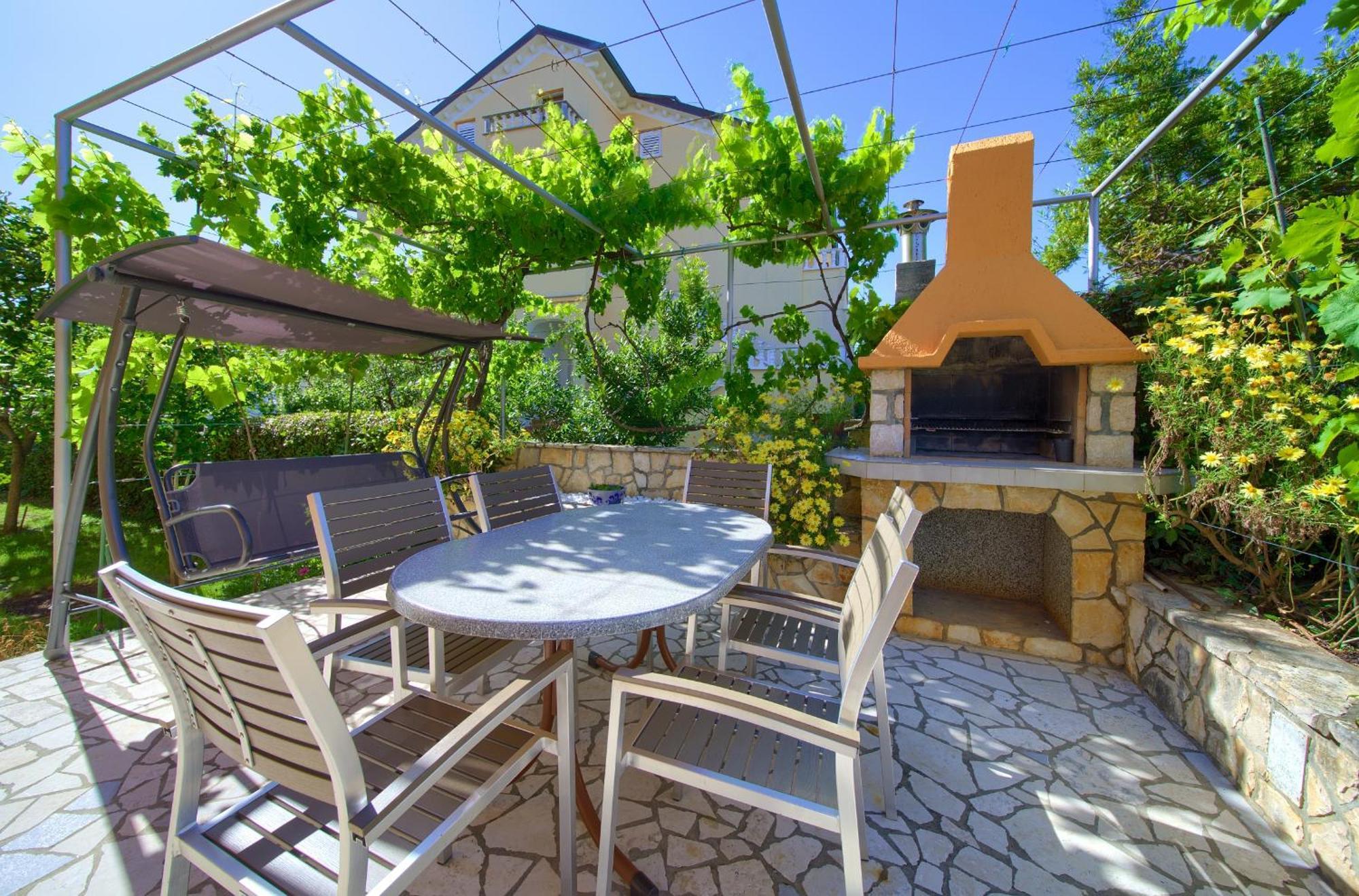 Bazina - Airconditioning, Parking, 500m From The Krk Town